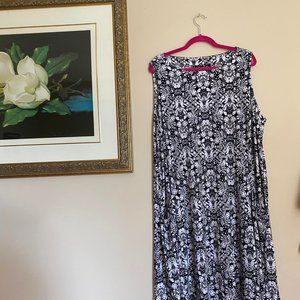 Pretty 2x Nicole Miller New York stretchy dress with pockets, in new condition